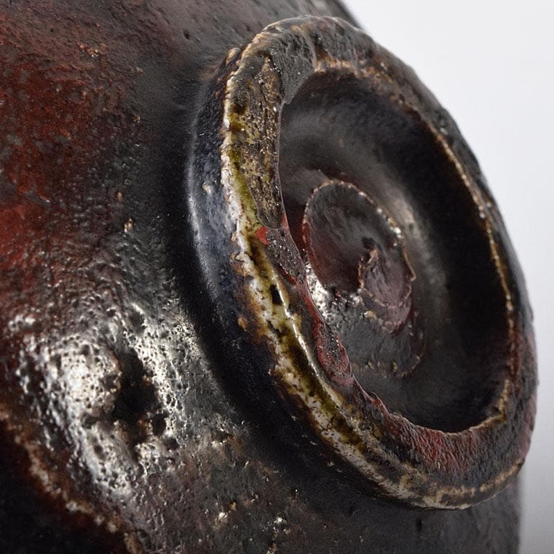 茶道具　楽吉左衛門作　黒楽筒茶碗　仕覆付　共箱　M　R8725