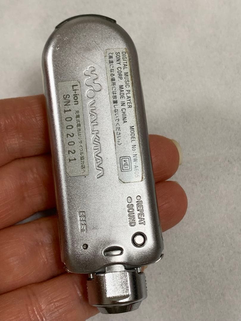 &中古 SONY WALKMAN デジタル音楽プレーヤー NW-A605