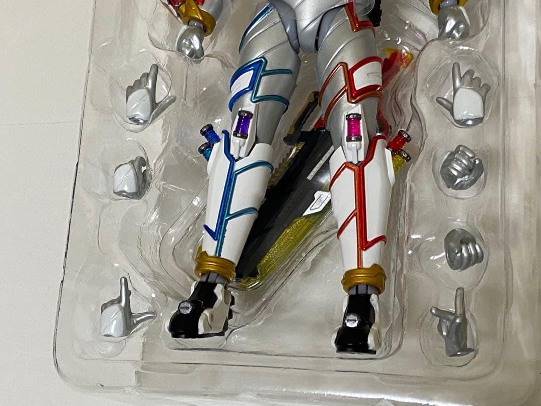 仮面ライダービルド ジーニアスフォーム S.H.Figuarts