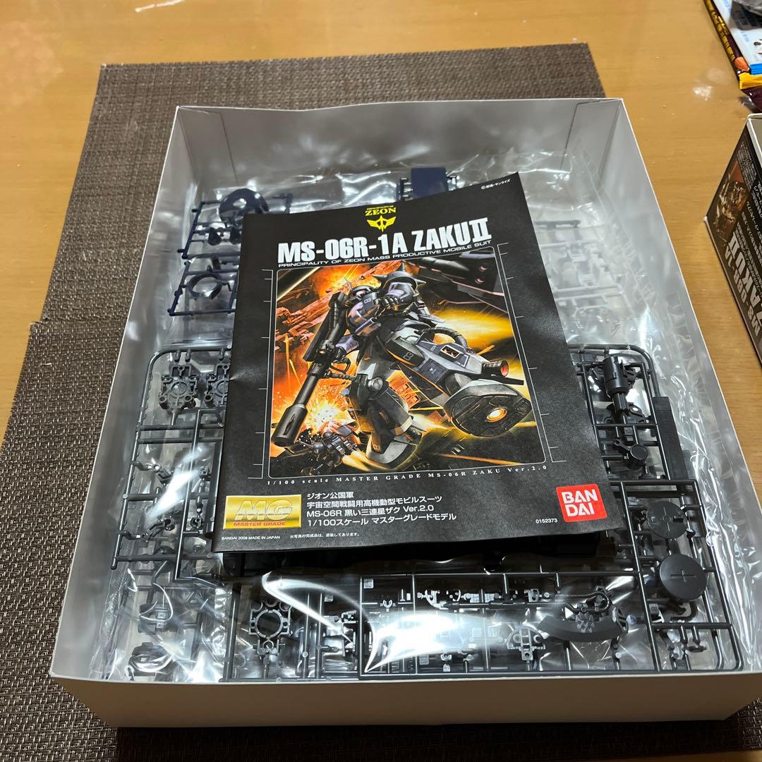 BANDAI MG MS-06R-1A 黒い三連星　ザクVer.2.0 訳あり