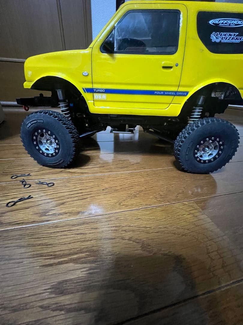 モ*ン様 タミヤcc02ジムニーラジコン