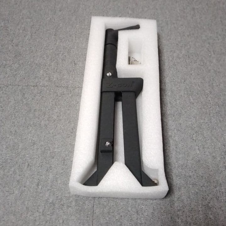 プリプリ男　LESTA　自動車用ブレーキペダルロック　LST-P15