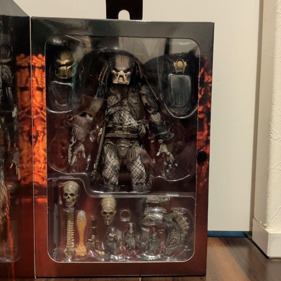 Ultimate Elder Predator フィギュア