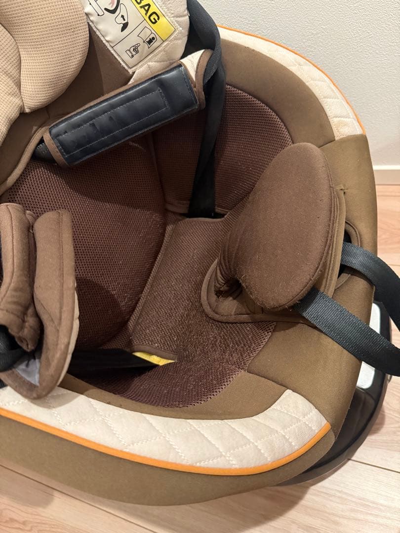 コンビ JG-550 クルムーヴスマート エッグショック チャイルドシート 回転