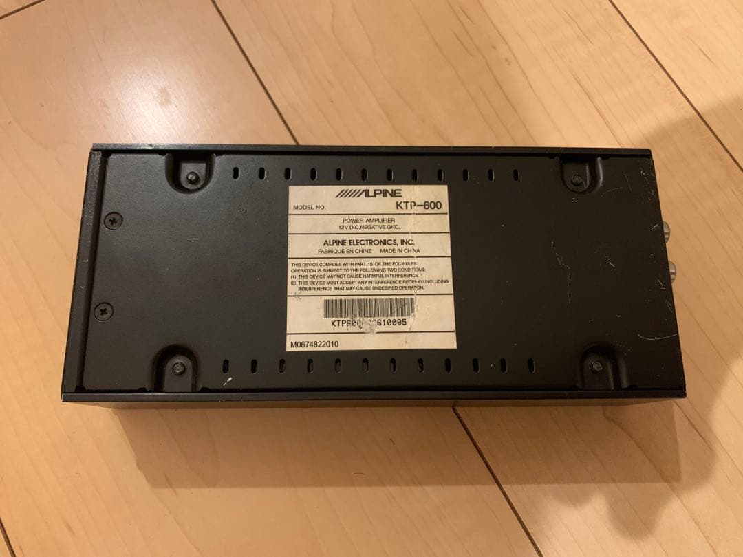 ALPINE パワーアンプ 4チャンネル KTP-600