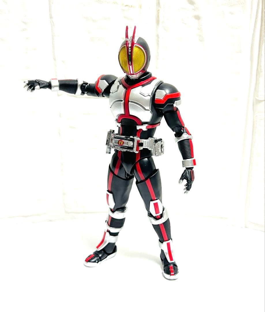 S.H.Figuarts 真骨彫 仮面ライダーファイズ 中古 入手困難 限定