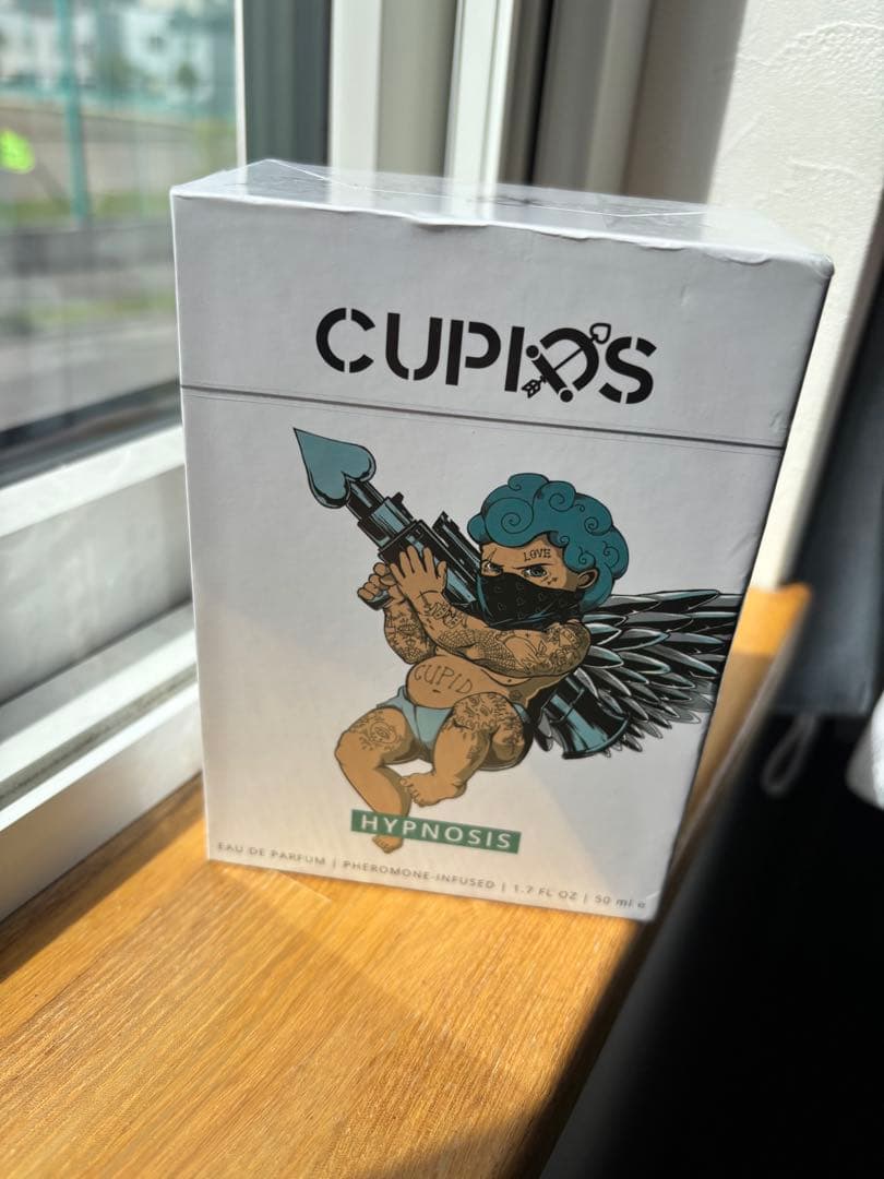 CUPIDS キューピッド　フェロモン　香水