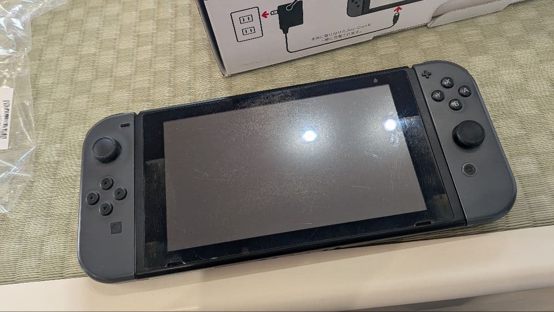 Nintendo Switch 本体 グレー。バッテリー膨張有り