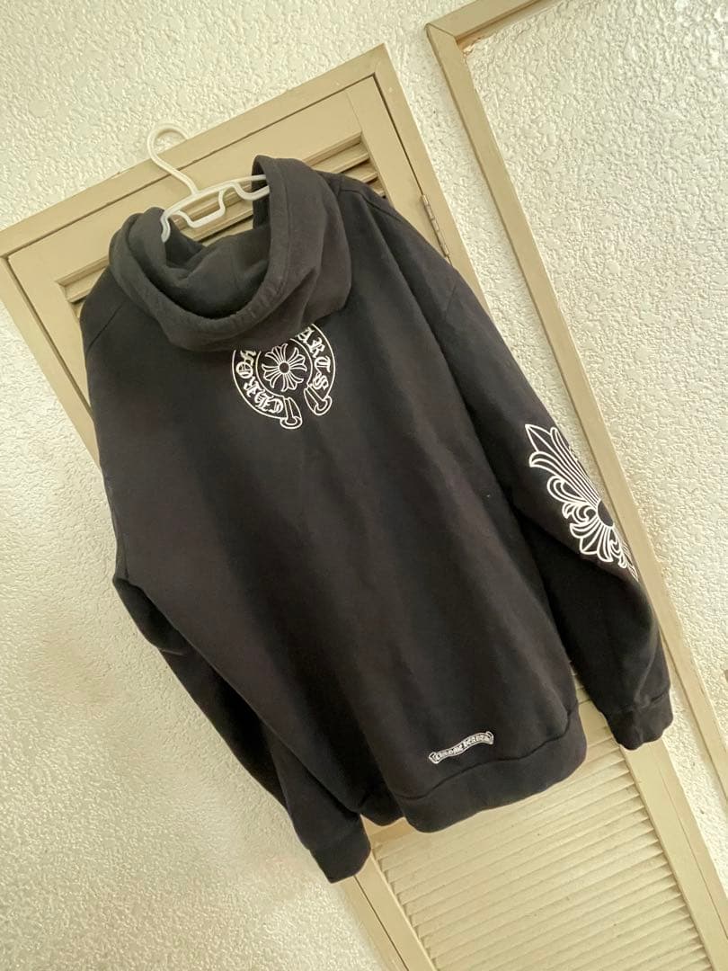 クロムハーツ　ジップアップパーカー　ラベルロゴ
