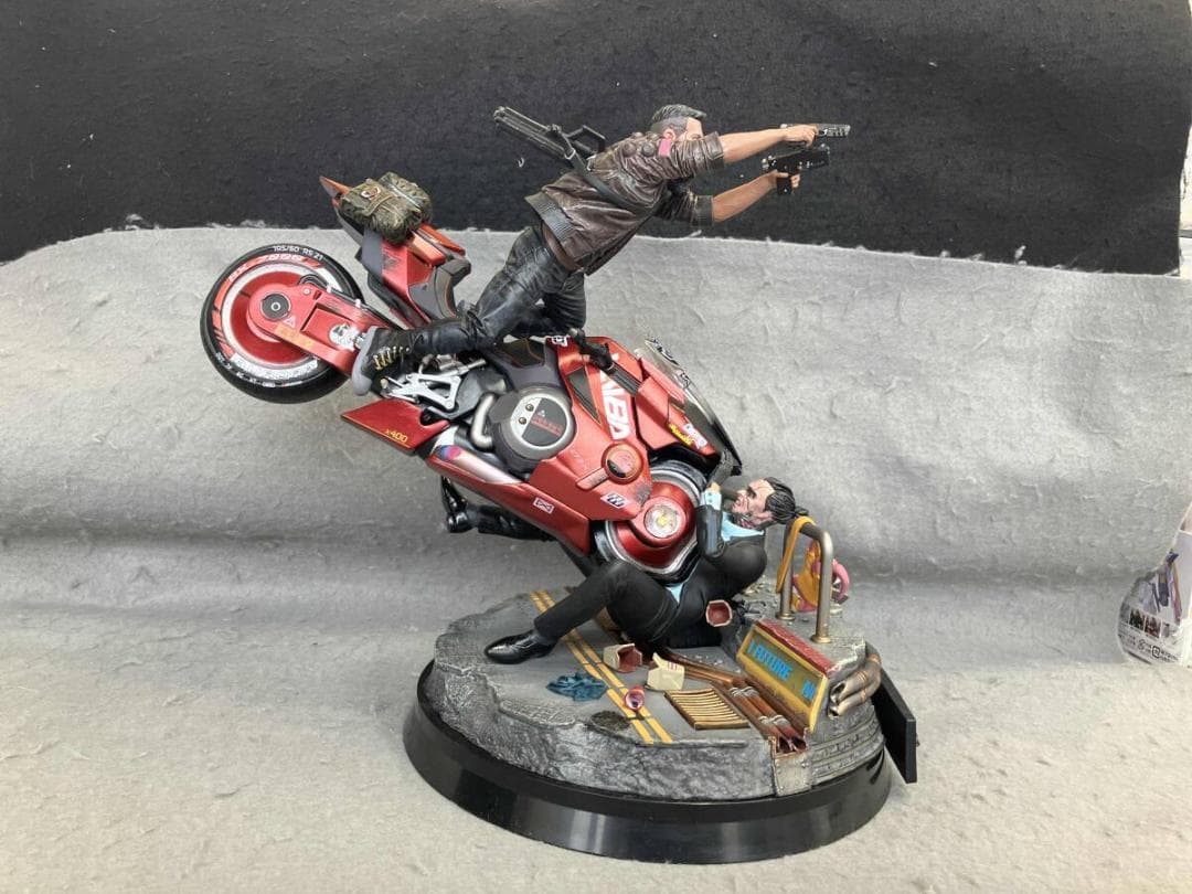 サイバーパンク2077 コレクターズエディション　限定フィギュア