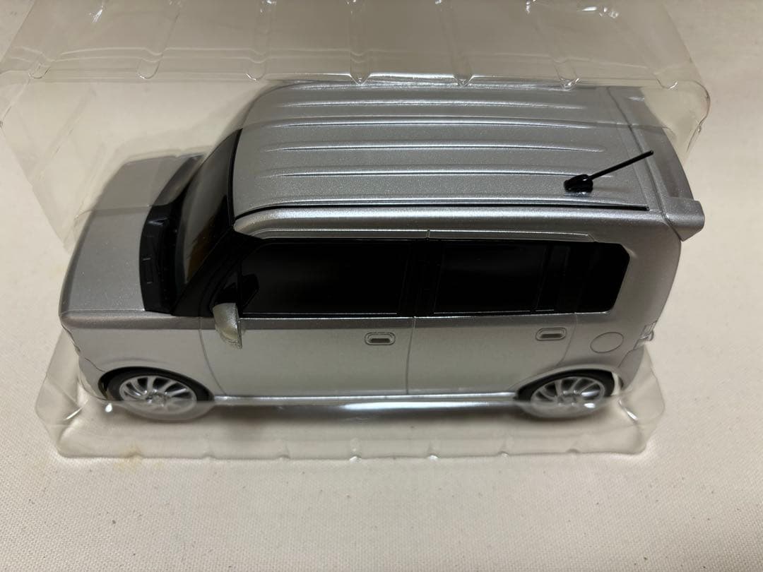 《非売品》ダイハツ ムーヴコンテカスタム　カラーサンプル　1/18スケールモデル