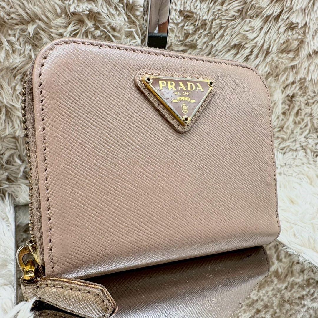 【美品】プラダ ケース 小銭入れ ベージュ サフィアーノ 三角ロゴ