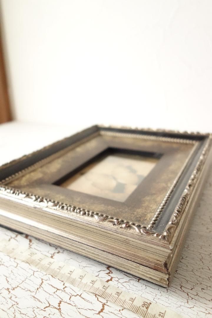 アンティーク風 蝶のフレーム