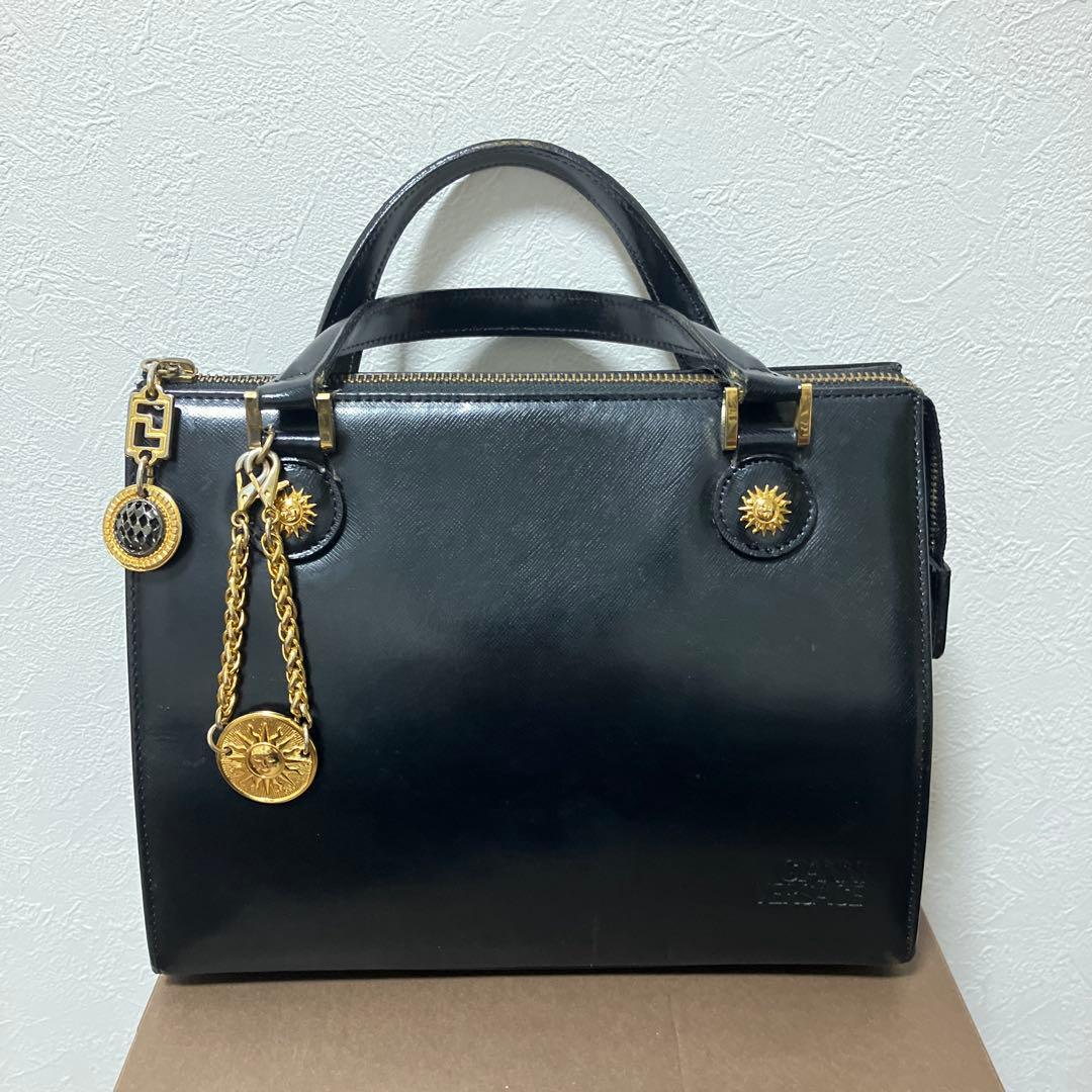 ジャンニヴェルサーチ　サンバースト　ハンドバッグ　レザーw12