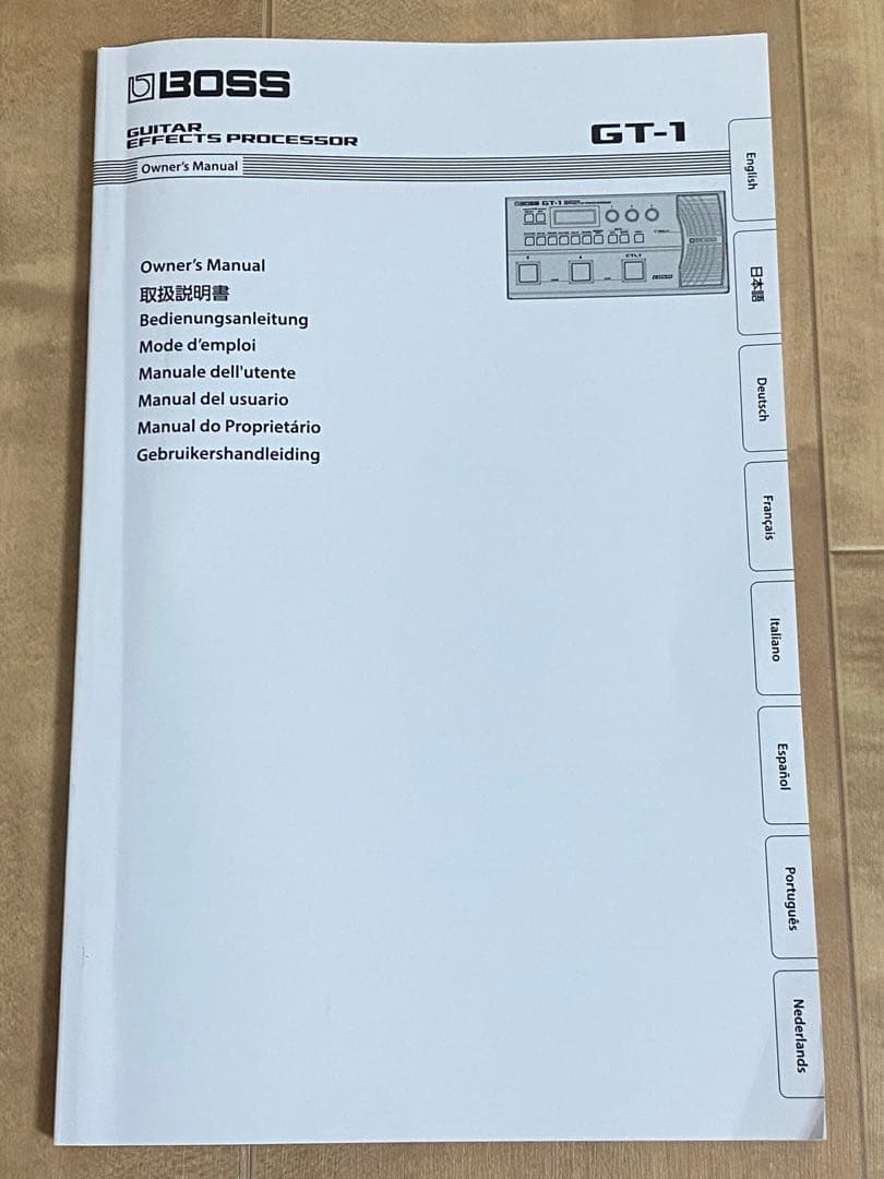 【箱説・ACアダプター付属】BOSS GT-1 エレキギター　マルチエフェクター