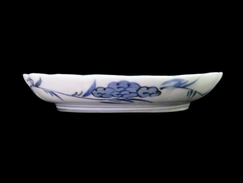 古伊万里　染付　菊花四方襷紋に若松の図　６寸皿　A361A-fbva