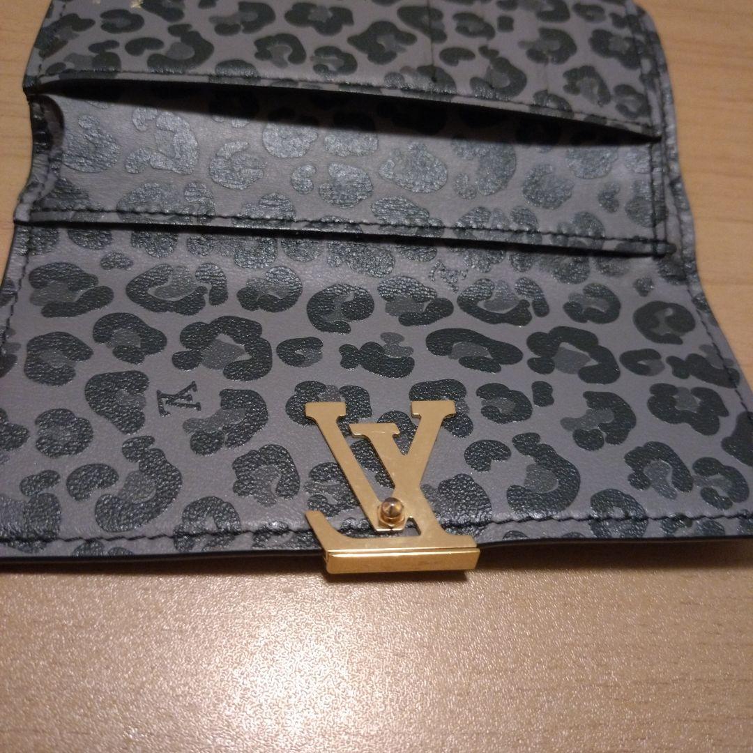 【ルイヴィトン】 ポルトフォイユ カプシーヌ レオパード