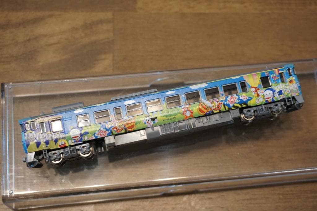 TOMIX キハ40　2137 氷見線・城端線　ハットリくんラッピング塗装　M車