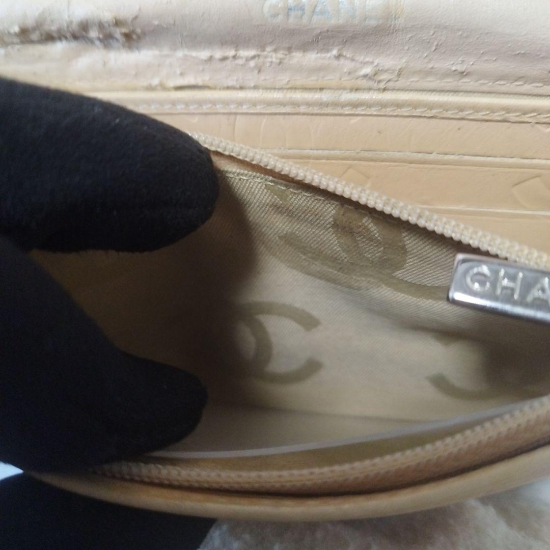 シャネル　カンボンライン　斜め掛け中財布