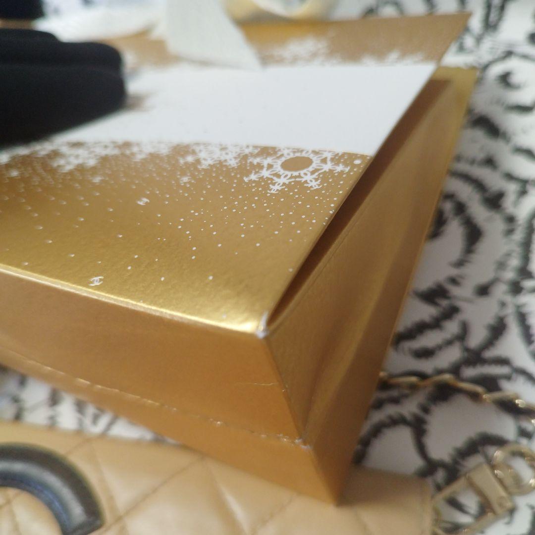 シャネル　カンボンライン　斜め掛け中財布