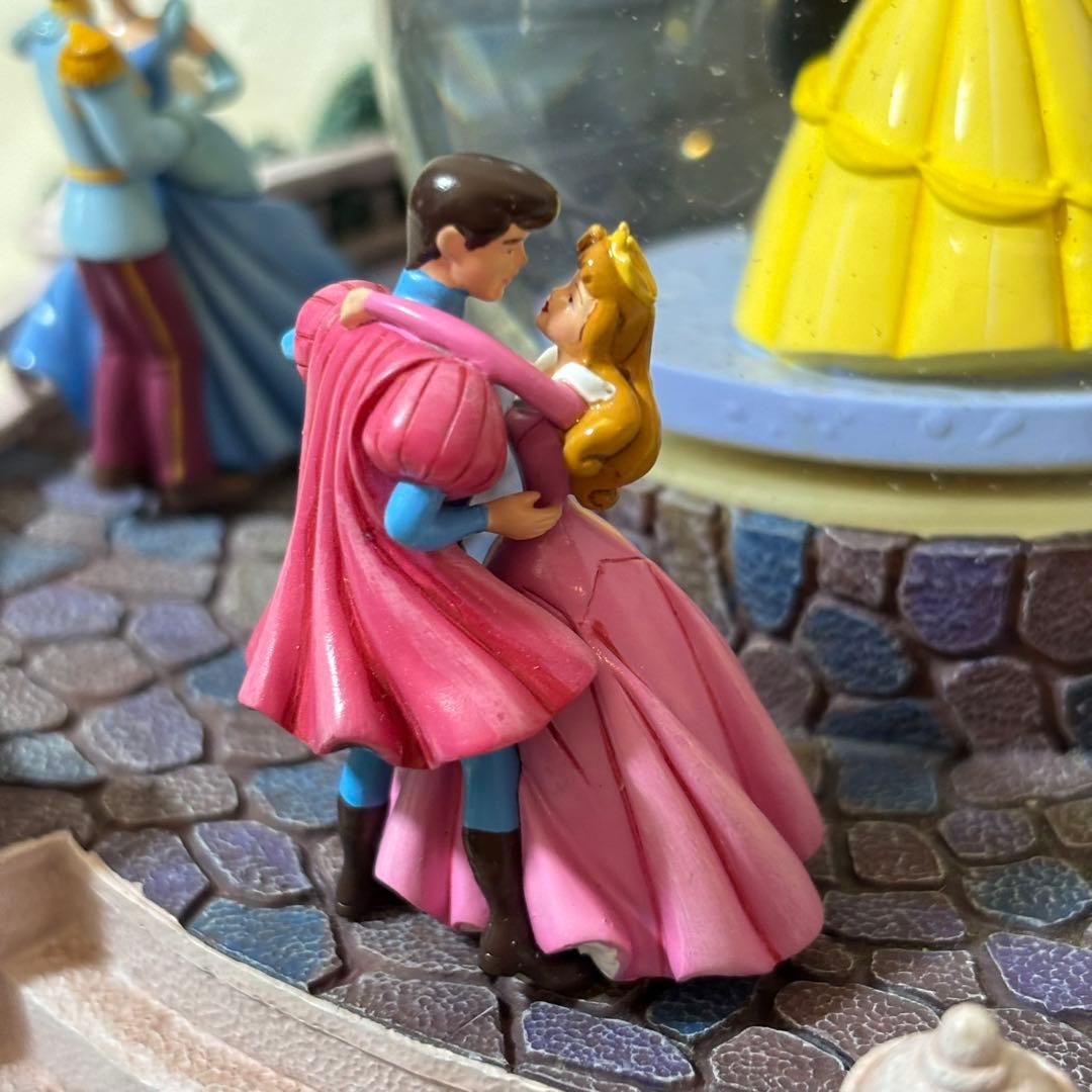 【ほぼ新品】ディズニー スノードーム オルゴール 美女と野獣 プリンセス
