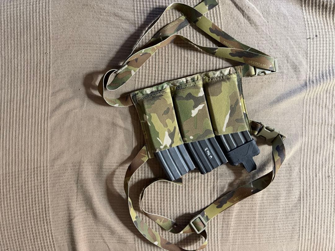 ブルーフォースギア　チェストリグ　BLUE FORCEGEAR 実物　超軽量