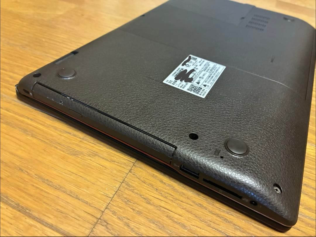 12/20削除 （再出品予定なし）　LIFEBOOK AH43/F3 レッド