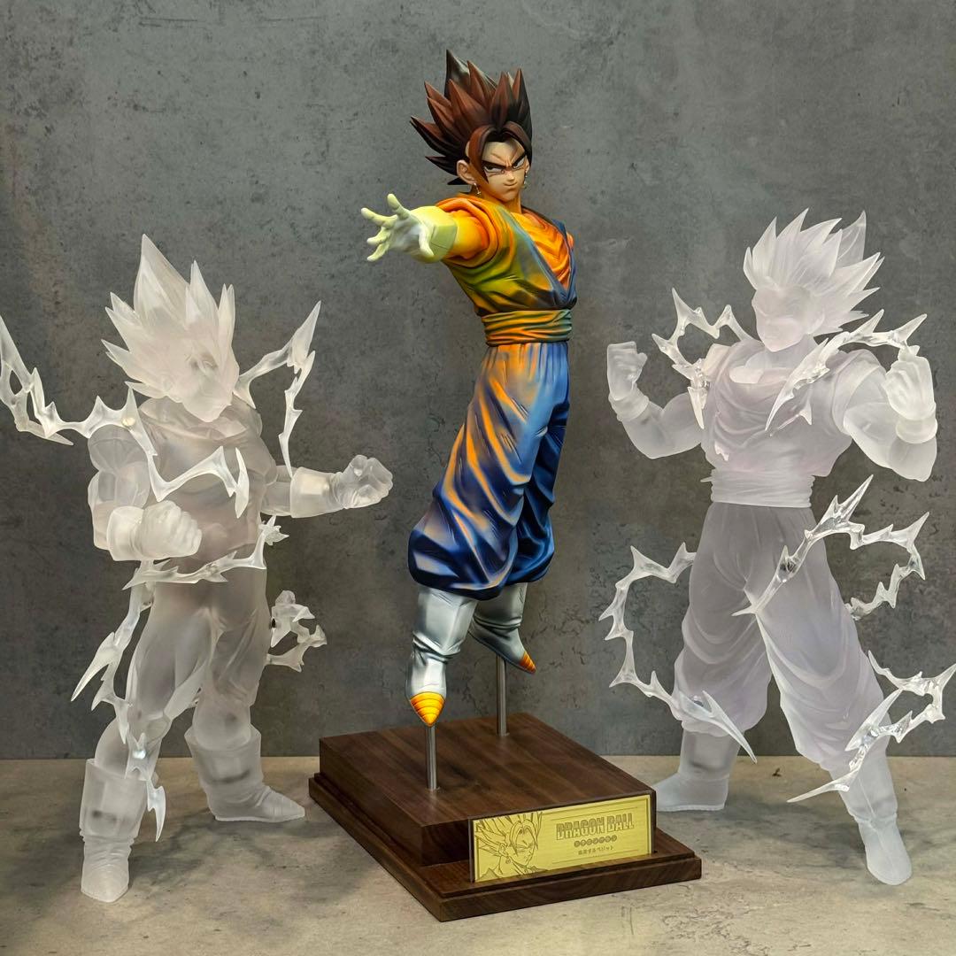 孫悟空 PVC フィギュア 攻撃ポーズ 台座付き