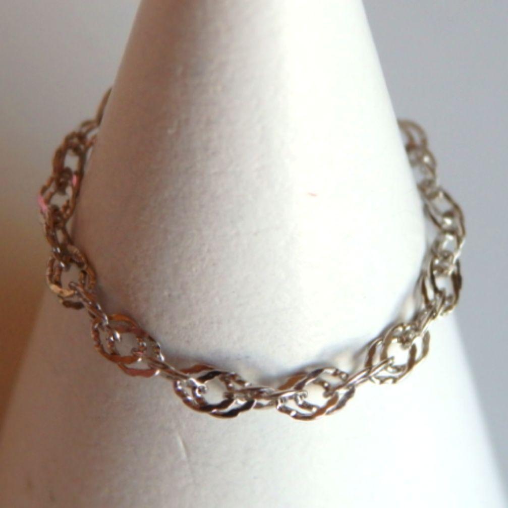 ☪︎る　プラチナリング　チェーンリング　スクリューチェーン　1.8㎜幅