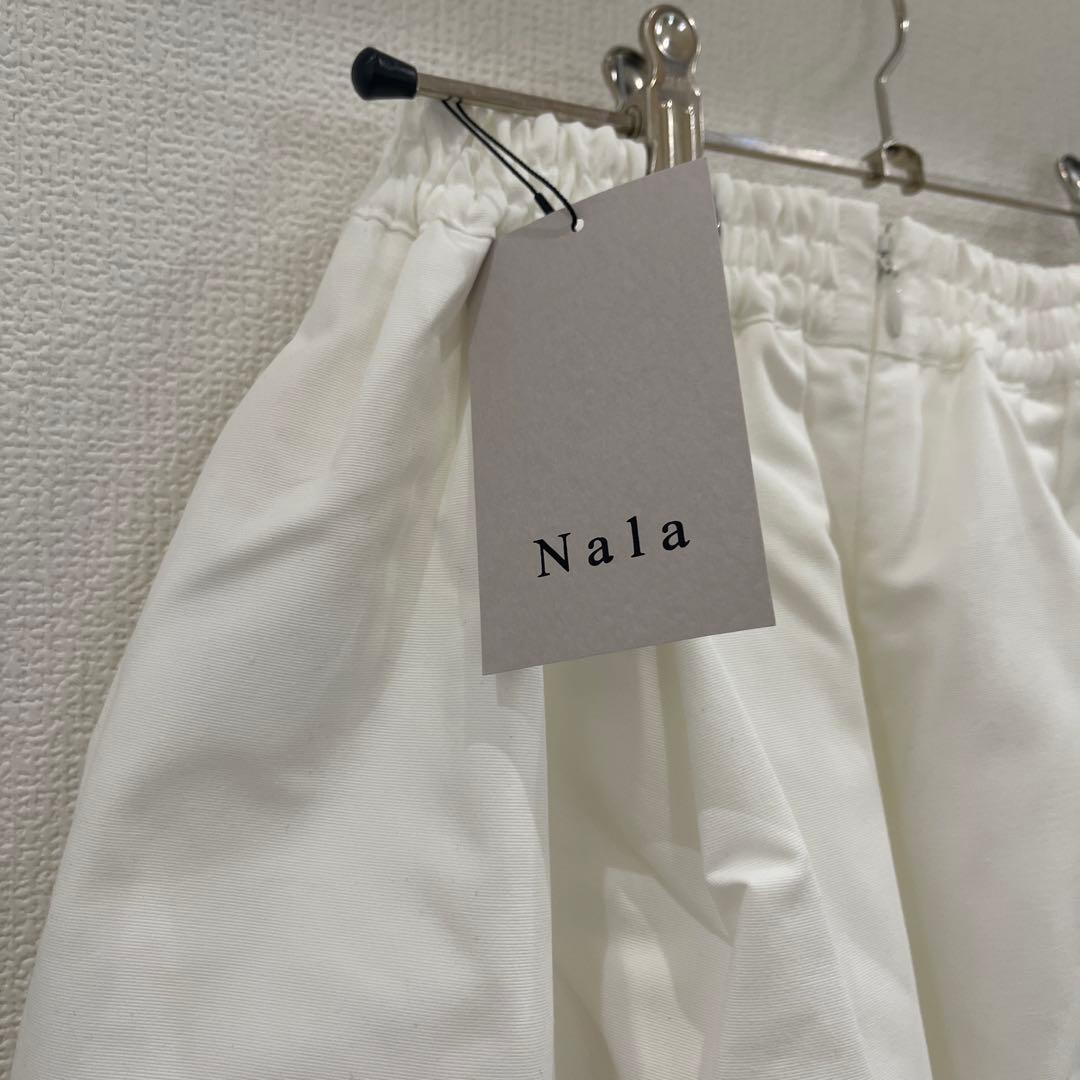 nala ドレスパンツ　ホワイト