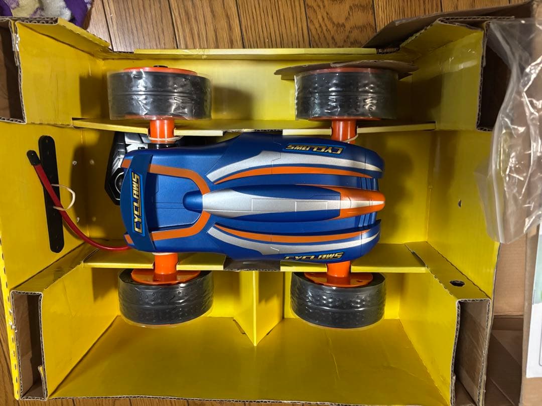 スピードモード・クロウモード切替ラジコンカー