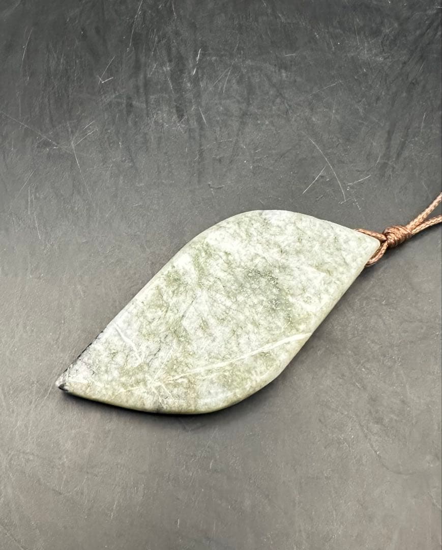 2025.1.6no.3神道教五岳真形図　糸魚川産グレー翡翠