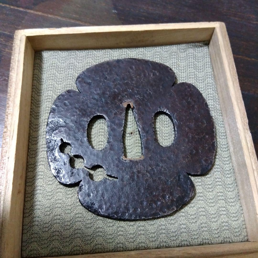 鍔　木瓜形　団子透かし　刀用　打目地模様　明珍派？　桃山〜江戸時代？　美品