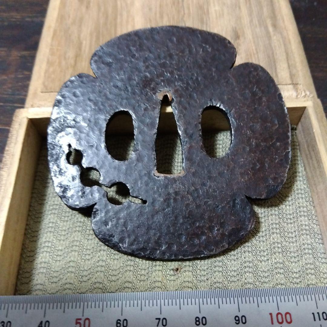 鍔　木瓜形　団子透かし　刀用　打目地模様　明珍派？　桃山〜江戸時代？　美品