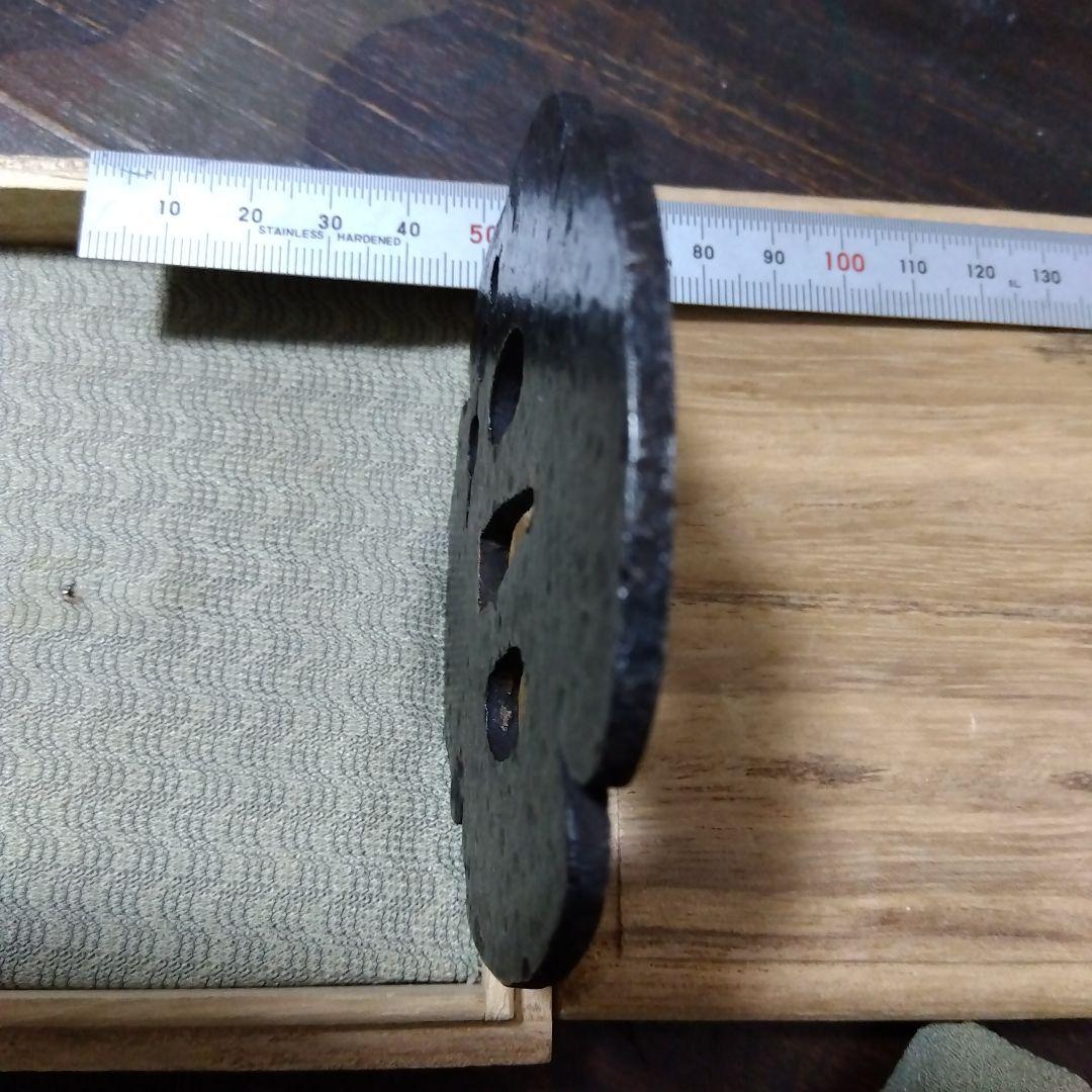 鍔　木瓜形　団子透かし　刀用　打目地模様　明珍派？　桃山〜江戸時代？　美品