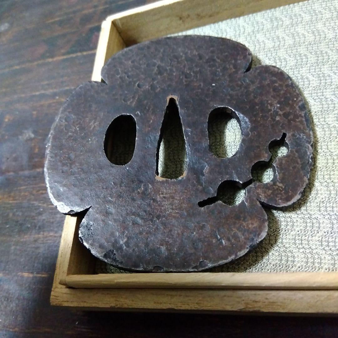 鍔　木瓜形　団子透かし　刀用　打目地模様　明珍派？　桃山〜江戸時代？　美品