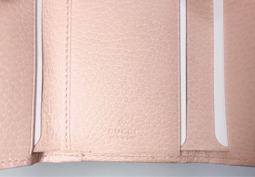 【新品未使用美品】GUCCI ピンクレザー三つ折り財布 袋付き