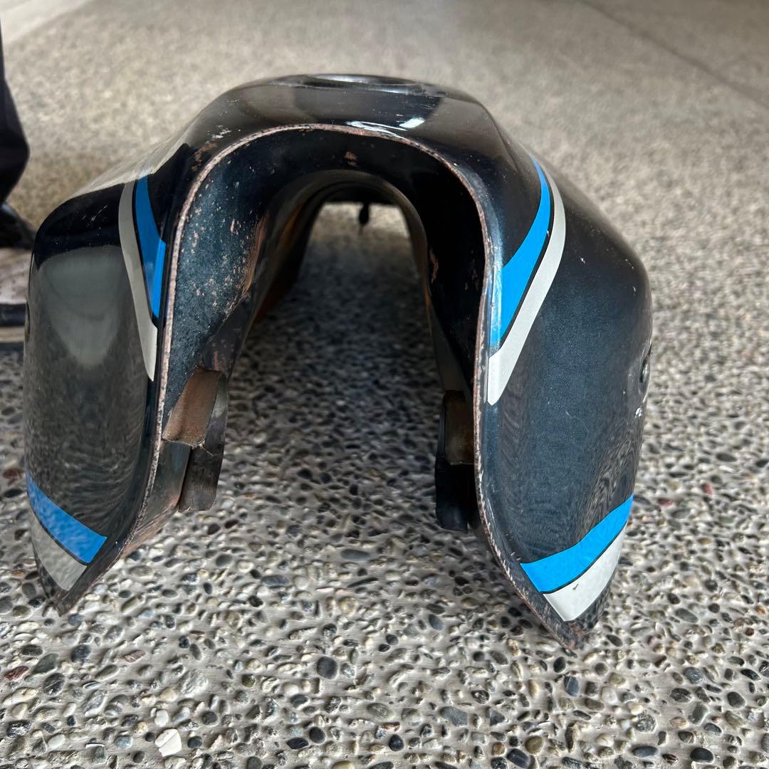 z400タンク　塗装ベース