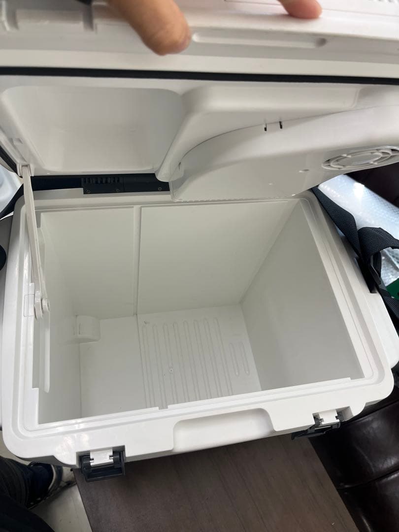 HiKOKI 冷温庫 UL 18DA (XM) T