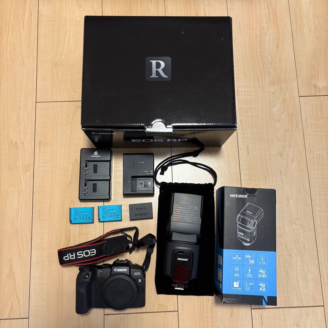 ⭐️美品おまけ付⭐️Canon EOS RP ミラーレスカメラ