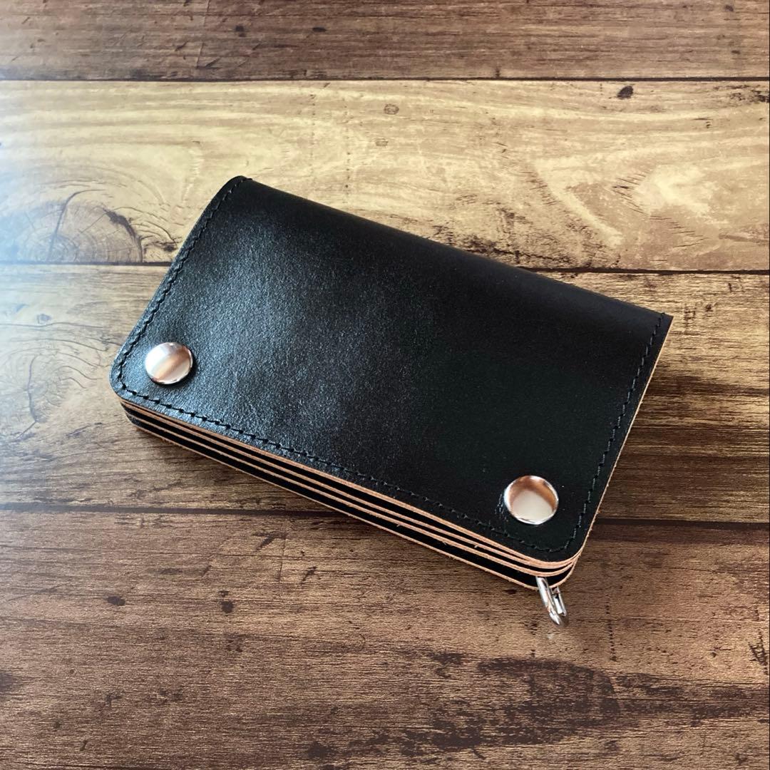 【お札を折らずに収納】カウレザー トラッカーウォレット150（ミドル）3層