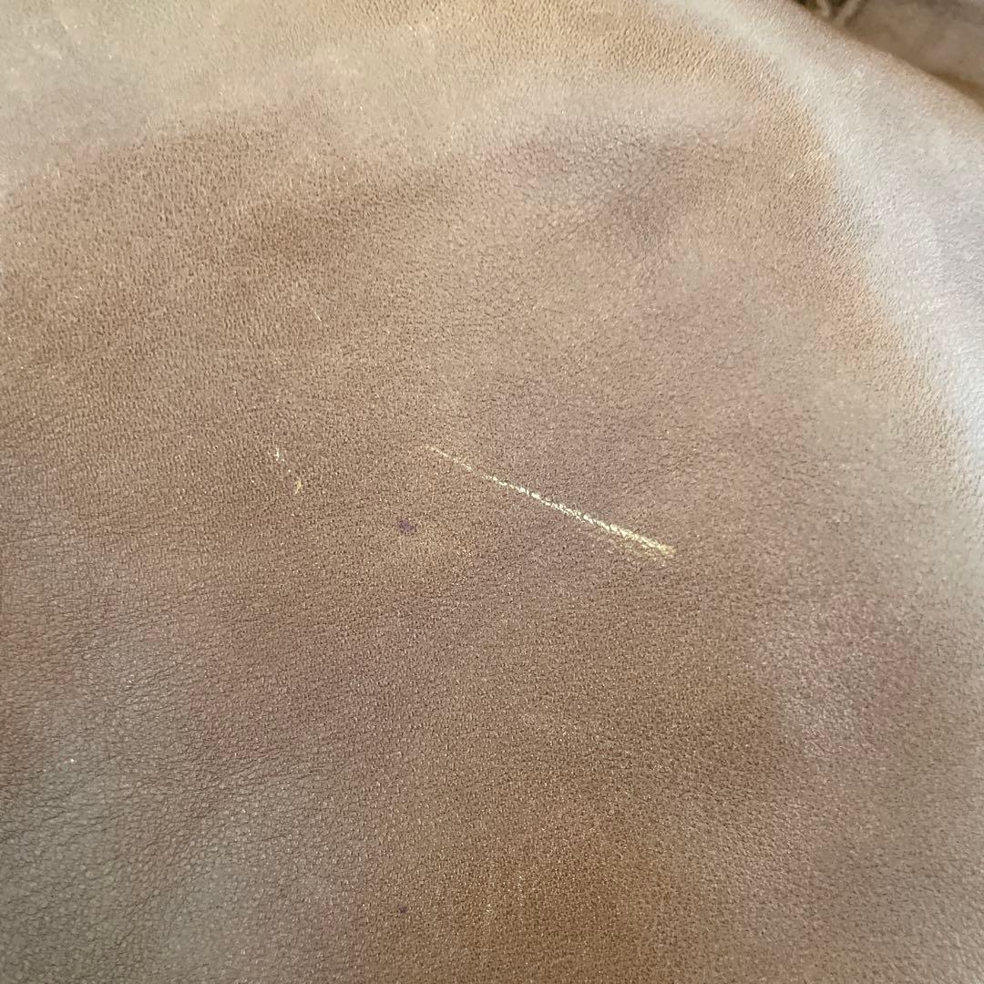 グッチ　ブラウンレザーショルダーバッグ