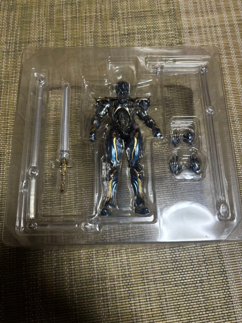 GARO 幻影騎士 クロウ フィギュア