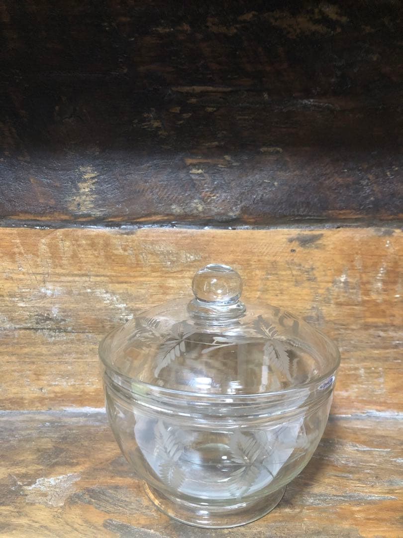 ガラス容器　レトロ　羊歯