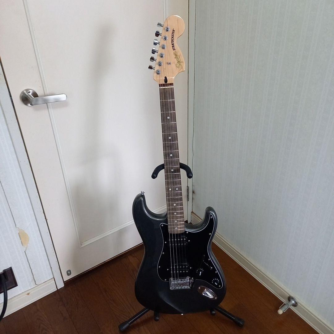 『希少・美品』SQUIER by FENDER STRATOCASTER