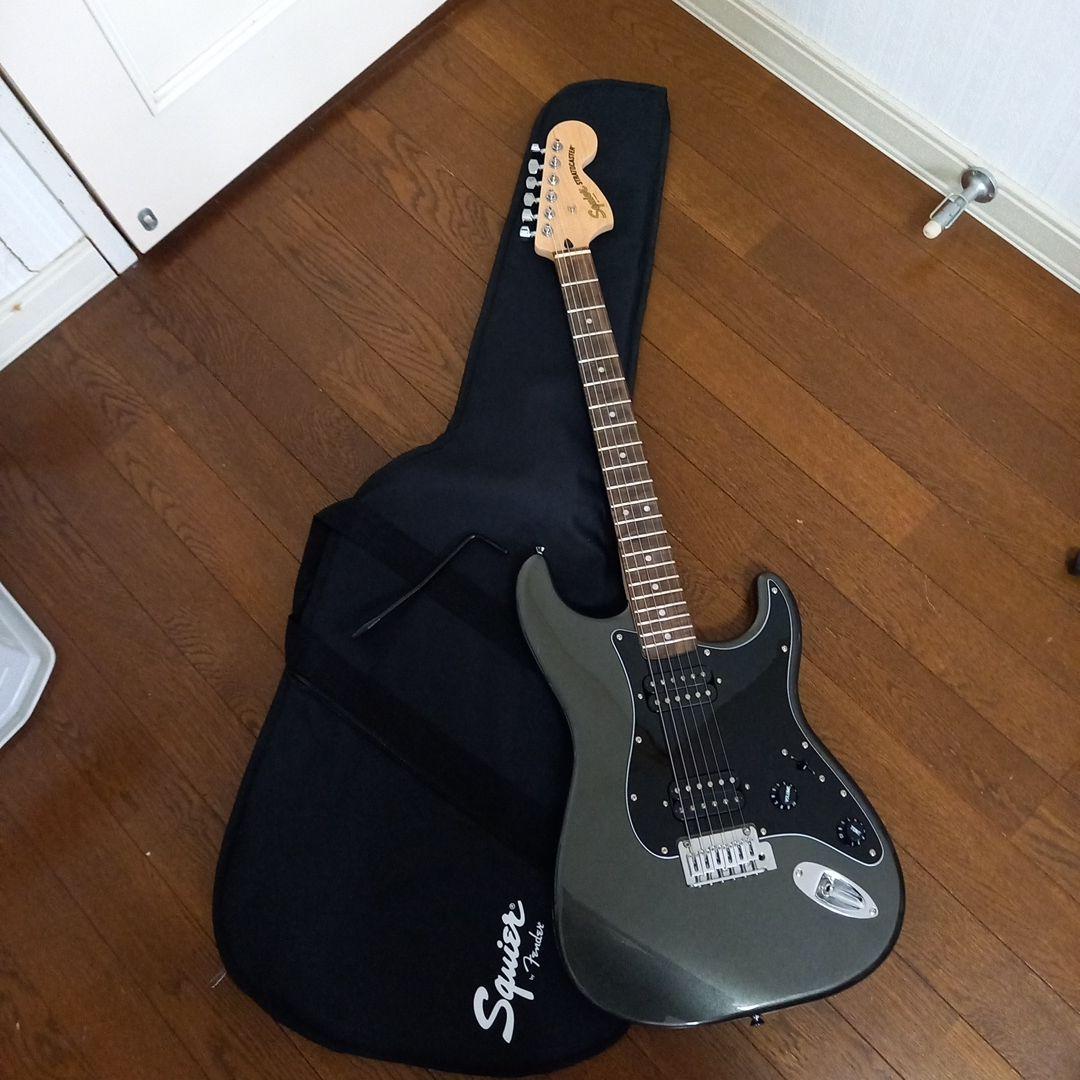 『希少・美品』SQUIER by FENDER STRATOCASTER