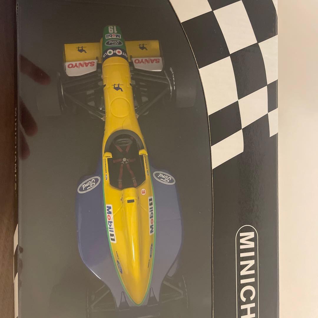 美品　未使用　1/18 ベネトンB191B 1992 M.ブランドルシューマッハ