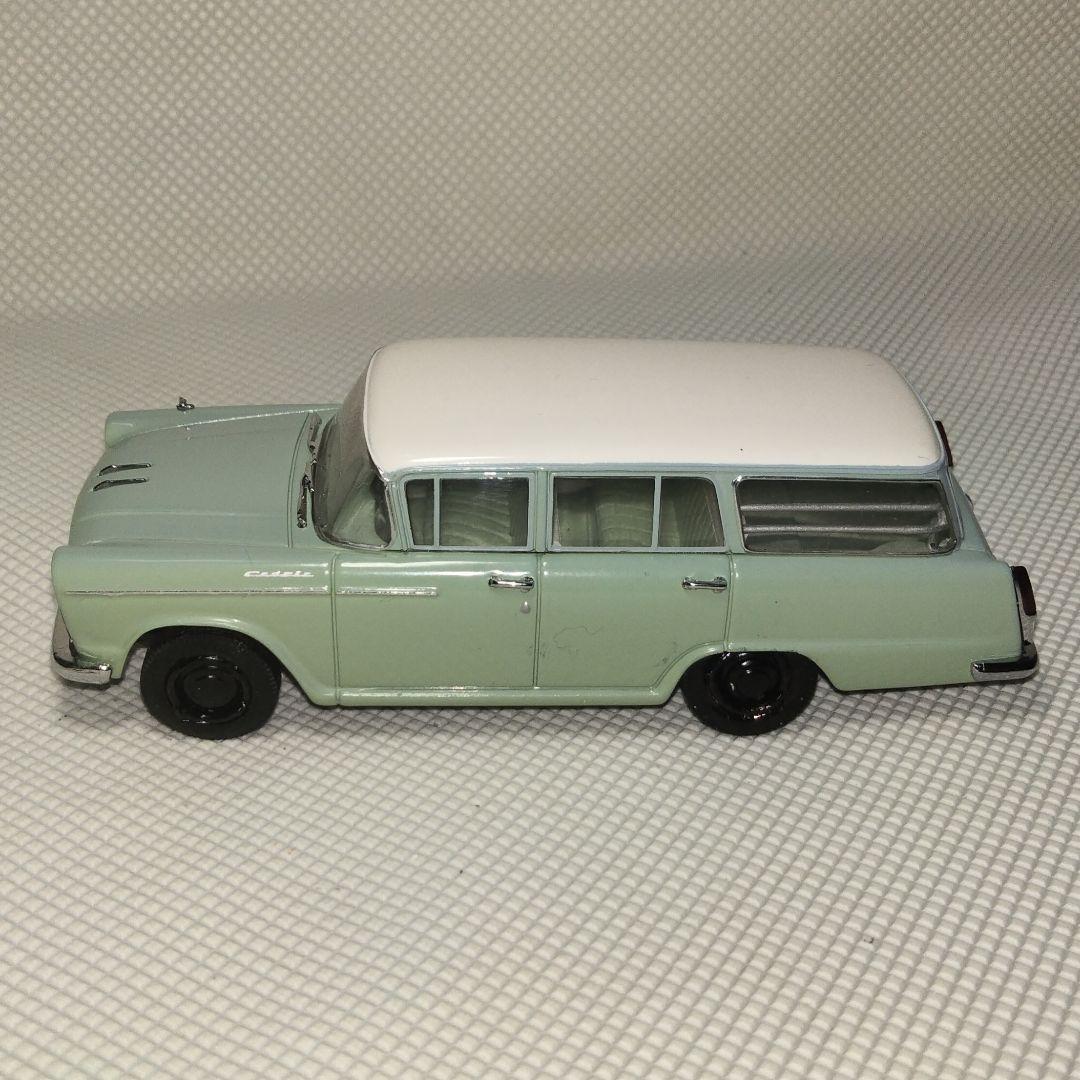 ★商談中★　　　　　5302 ノレブ 2002年 日産セドリックバン 1/43