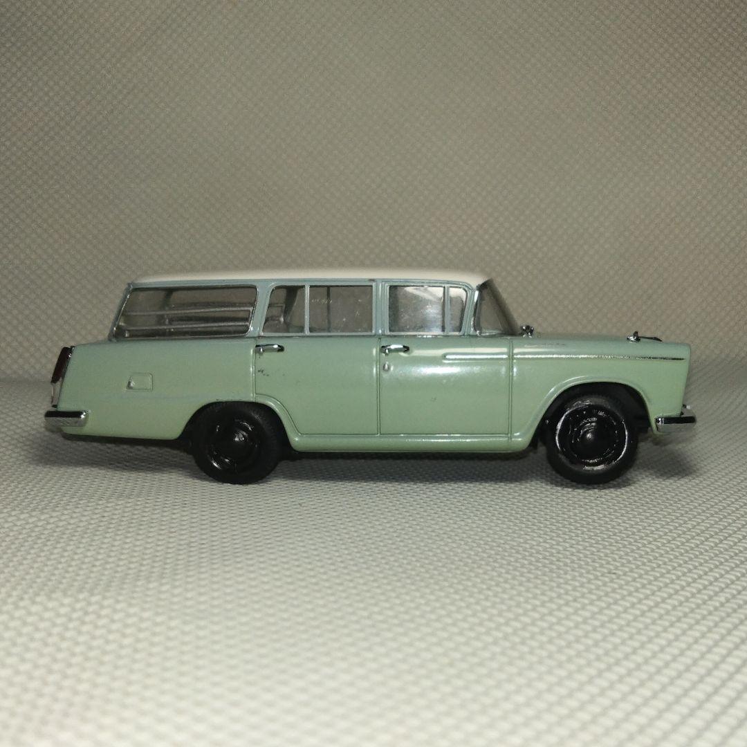 ★商談中★　　　　　5302 ノレブ 2002年 日産セドリックバン 1/43