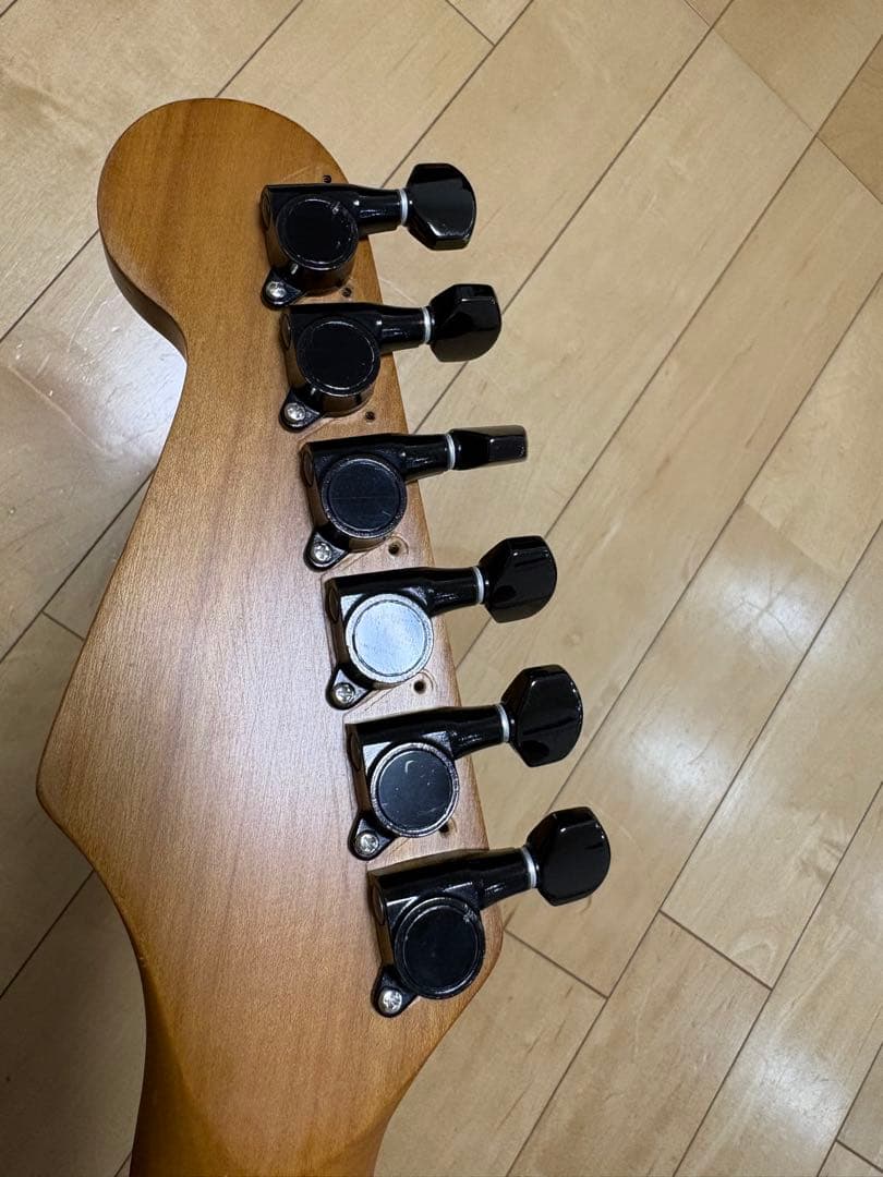 エレキギター　ストラトタイプ